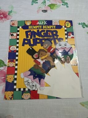 Humpty Dumpty Finger Puppets - Colorful Set